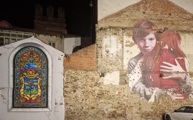 La Bañeza aumenta la visibilidad de sus murales proporcionándoles iluminación