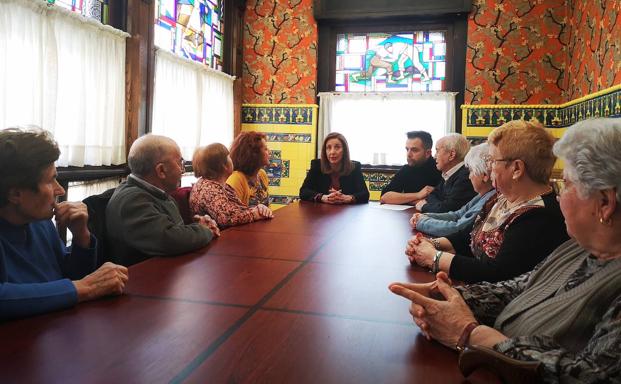 Tertulias para combatir el Alzheimer