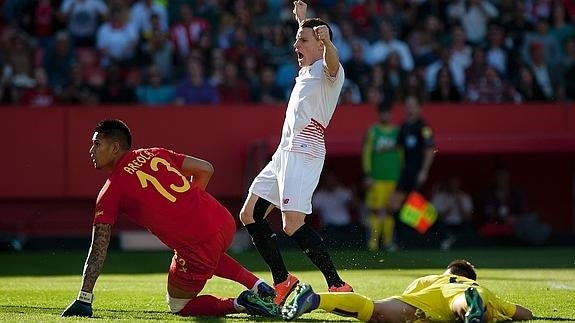 El Sevilla se engancha a la Champions tras una dulce locura