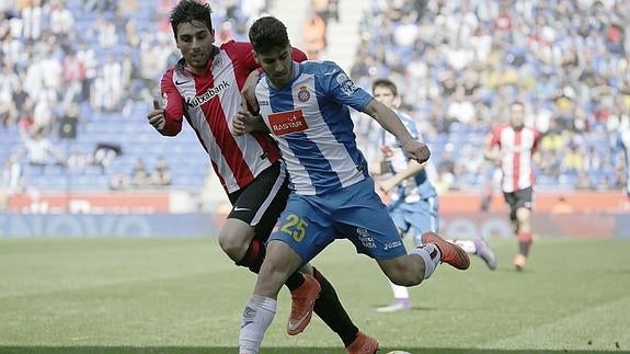 El Espanyol remonta y frena el ansia del Athletic