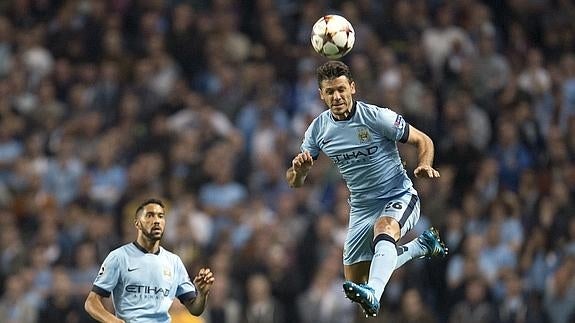 Demichelis, expedientado por realizar apuestas