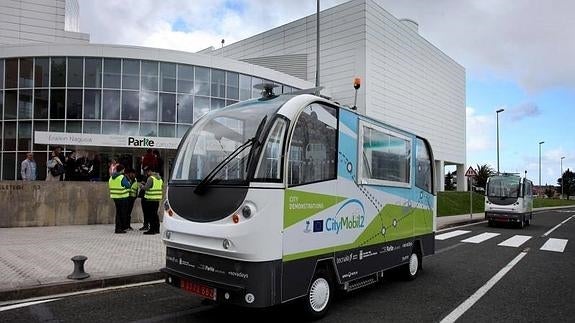 El primer autobús sin conductor ya circula por España