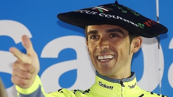 Contador vuela en Eibar, gana la crono y se lleva la Vuelta