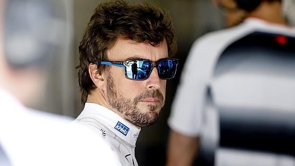 Alonso: «Cada vez que hay algún bache cierro un poquito los ojos»