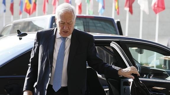 Margallo: «Nadie a alto nivel en el PP discute el liderazgo de Rajoy»