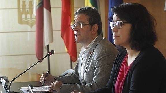 La cúpula de C's ordenó «descargar» las cuentas del partido de cargos para liberar «dinero para la campaña»