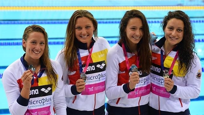 España se cuelga la plata en el 4x200 femenino y pone rumbo a Río