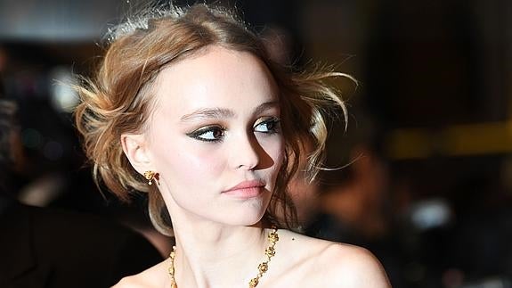 Vanessa Paradis y su hija defienden a Johnny Depp