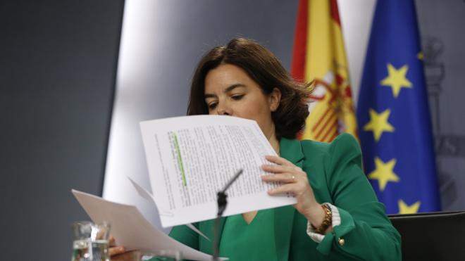 Sáenz de Santamaría llama a los partidos a constituir un Gobierno «estable» tras el 26-J