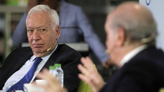 Margallo ve inoportuna la visita de Cameron pero no suficientemente agresiva para una protesta