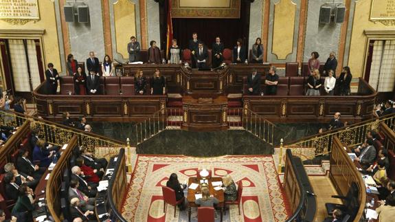 El PP baraja ceder uno de sus puestos en la Mesa del Congreso si C's le apoya para presidirlo