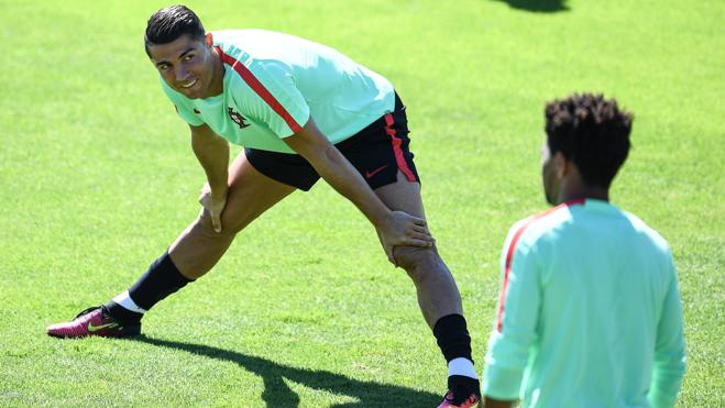 Cristiano: «Este domingo será la primera vez que Portugal gane un trofeo importante»