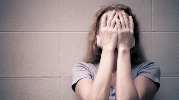 Cerca de tres millones de españoles se sienten solos y más de 417.000, «totalmente infelices»