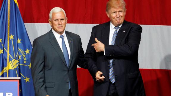 Trump elige al gobernador de Indiana, Mike Pence, como su compañero de 'ticket'