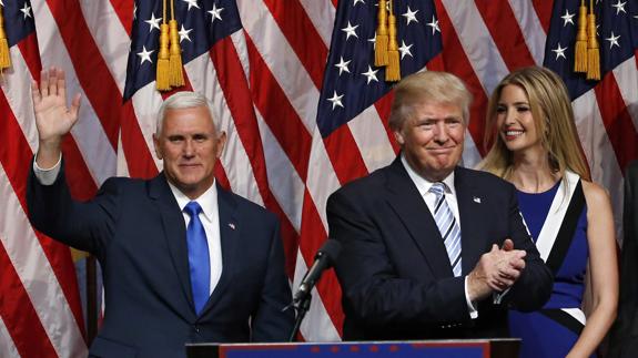 Pence compara a Trump con Reagan