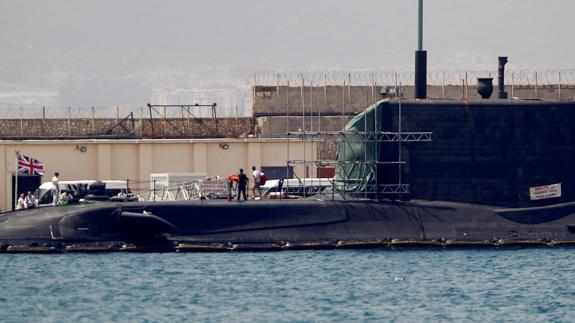 La Marina británica desarma el submarino nuclear accidentado en Gibraltar