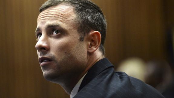 Oscar Pistorius, trasladado al hospital con heridas en las muñecas