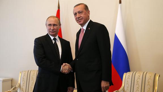 Reunión entre Erdogan y Putin para reactivar relaciones diplomáticas