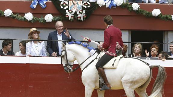 Don Juan Carlos, tarde de toros en San Sebastián