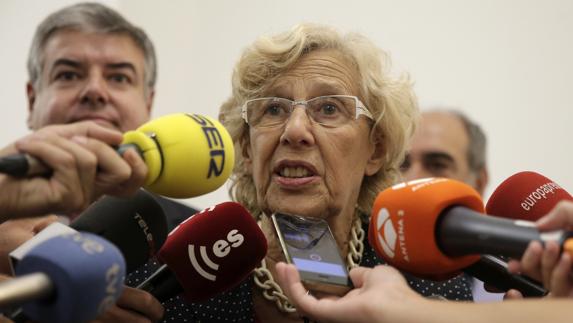 Carmena, sobre los inmigrantes que saltaron la valla en Melilla: «Son los más valientes»