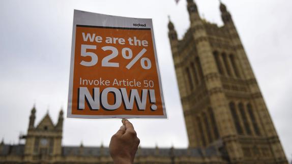 La OCDE considera que España está «amenazada» por la ausencia de Gobierno