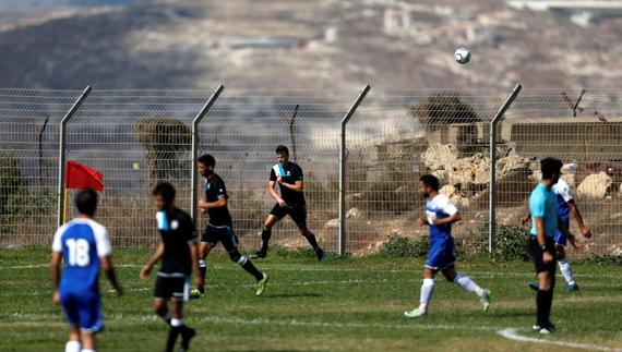 El fútbol israelí en las colonias, ¿en fuera de juego?