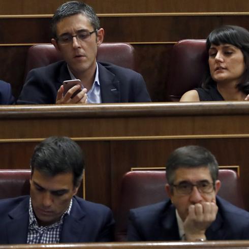 «Votaríamos contra Rajoy eternamente, pero no se trata de nosotros sino del país»