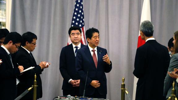 El primer ministro japonés asegura tener una «gran confianza» en Trump