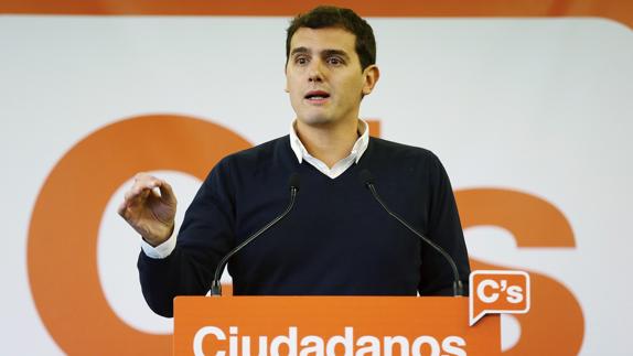 Rivera exige que los Presupuestos no «metan la mano en el bolsillo de la clase media»