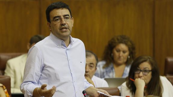 El PSOE mantiene su rechazo a los presupuestos pese a los acuerdos en salarios y déficit