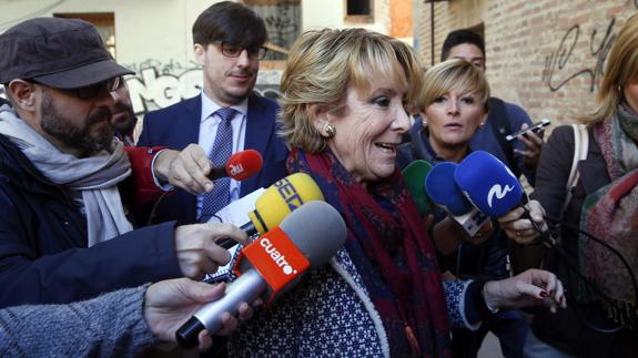 Esperanza Aguirre critica la subida de impuestos: «En el ADN del PP está no subirlos»