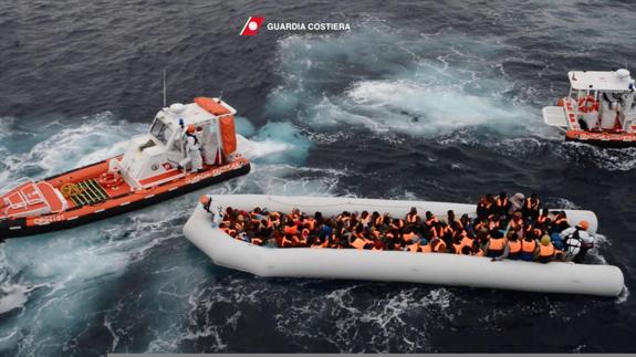 Los servicios de rescate del Mediterráneo salvan a más de 1.100 personas en las últimas 24 horas