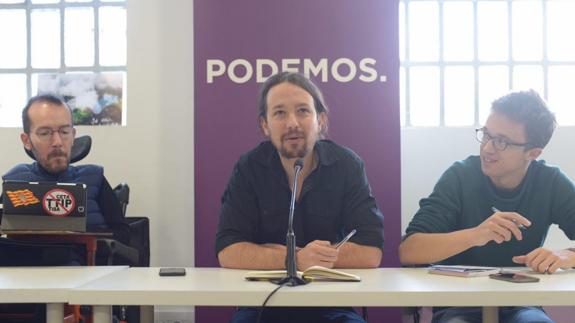 Iglesias y Errejón dan luz verde a Vistalegre II con un acuerdo de mínimos