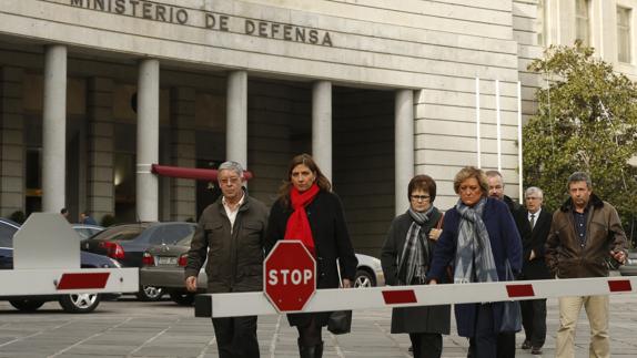 Cospedal dice que hay «responsabilidad objetiva» de Defensa en el accidente del Yak