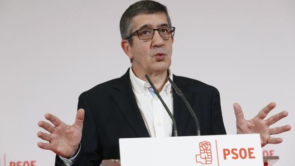 Patxi López no da por hecho que Pedro Sánchez compita por liderar el PSOE