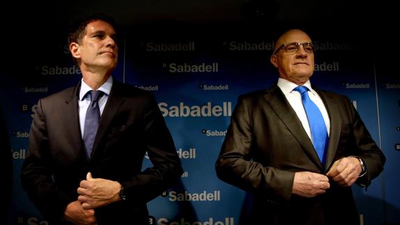 Sabadell mantiene su beneficio en 710 millones tras las dotaciones por las cláusulas suelo