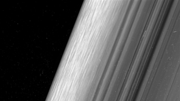 Los anillos de Saturno, como nunca antes se habían visto