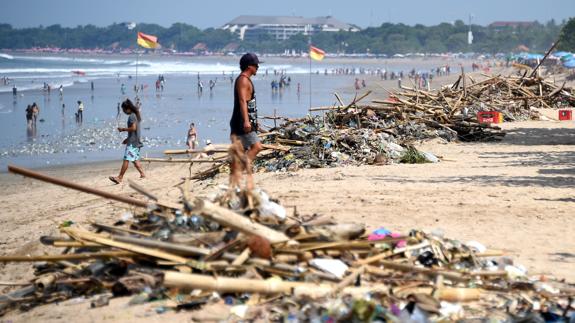 Un empresario indonesio declara la guerra al plástico