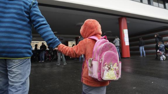 Detenido un chico de 14 años en la Comunidad Valenciana por acosar a una compañera de clase