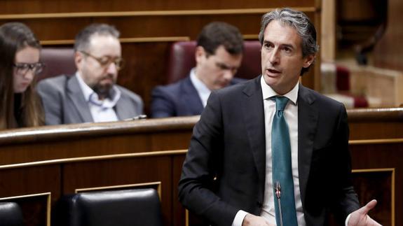 El Gobierno «seguirá trabajando» para reformar la estiba y evitar la multa de la UE