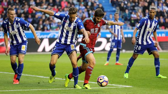 El Alavés abre la lucha por Europa