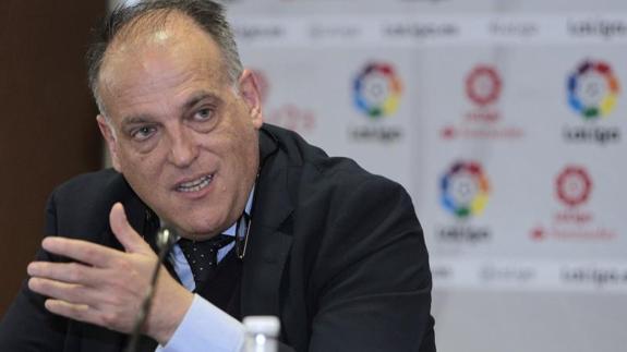 Tebas carga contra Villar por su rechazo al videoarbitraje