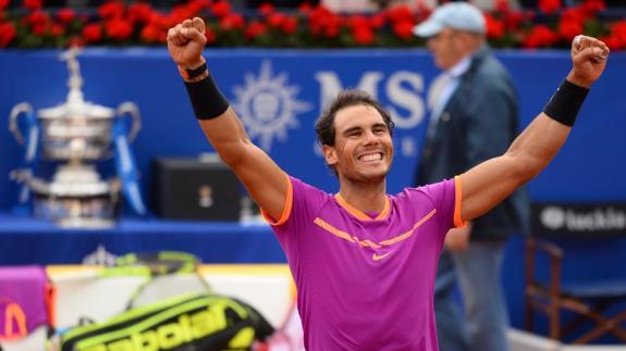 Nadal reina por décima vez en el Godó