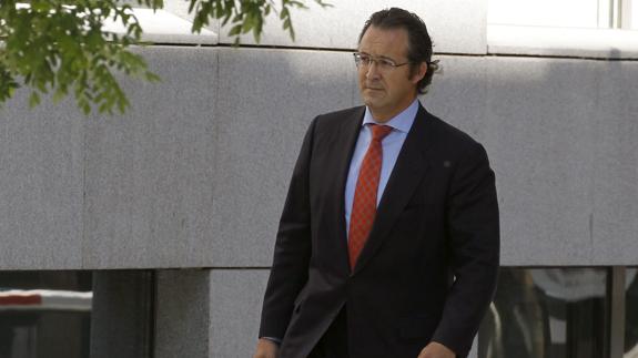 El diputado que avisó de la cuenta de González intentó alertar a Rajoy