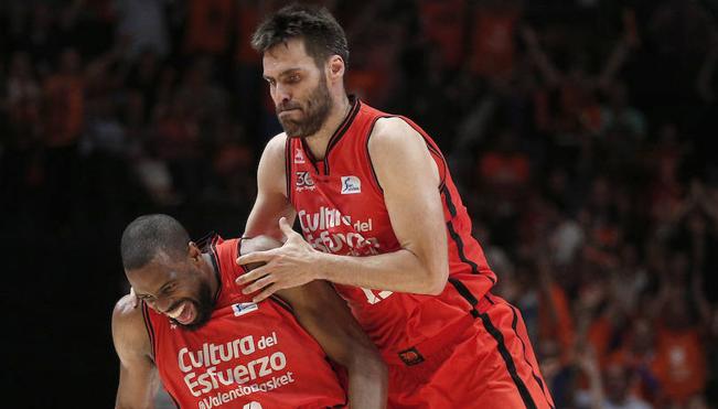 Valencia controla a un irregular Baskonia y San Emeterio le lleva a final