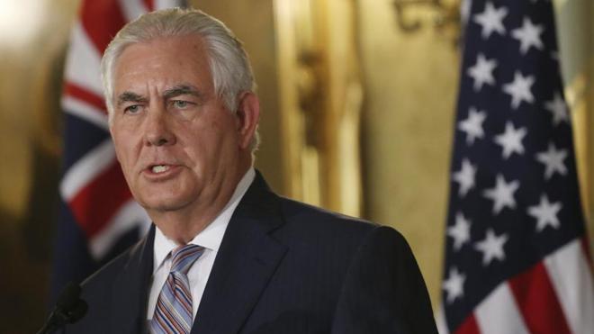 Trump quiere «seguir comprometido» con el clima, asegura Tillerson