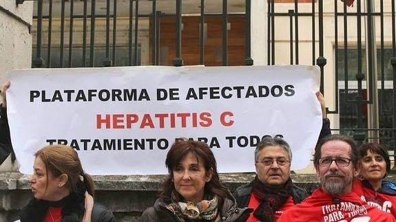 Las plataformas de la Hepatitis C piden a Sanidad que administre ya los nuevos fármacos a todos los enfermos