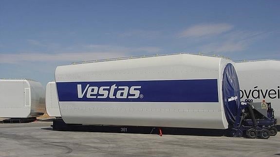 Denuncian la "precariedad" de la plantilla de Vestas pese a doblar beneficios durante el 2015