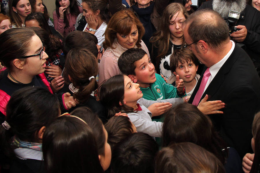 Educación mantiene el traslado del Conservatorio al Reino de León ante una fuerte contestación social «por no ser una zona segura»