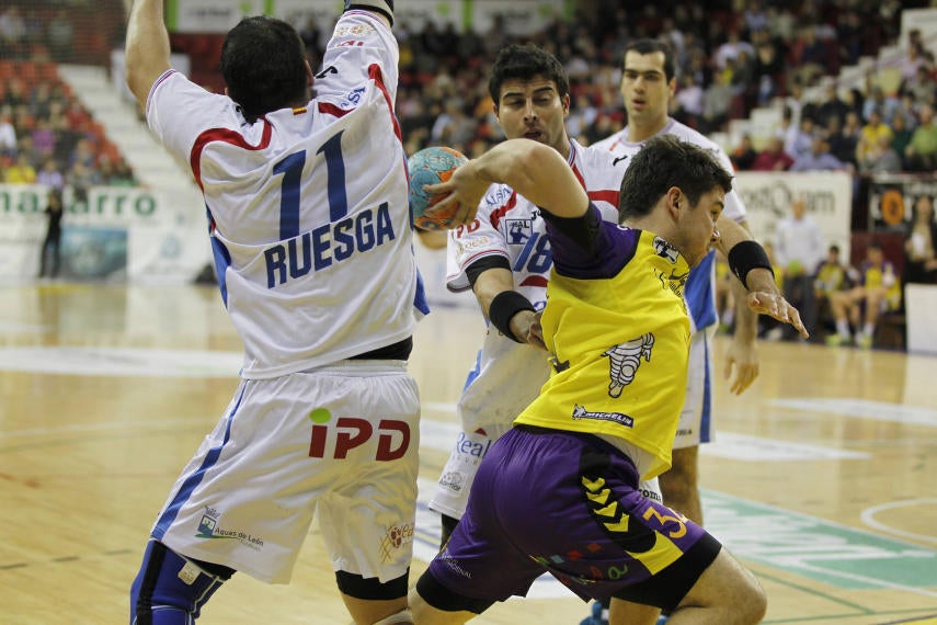 El balonmano español, en constante penitencia